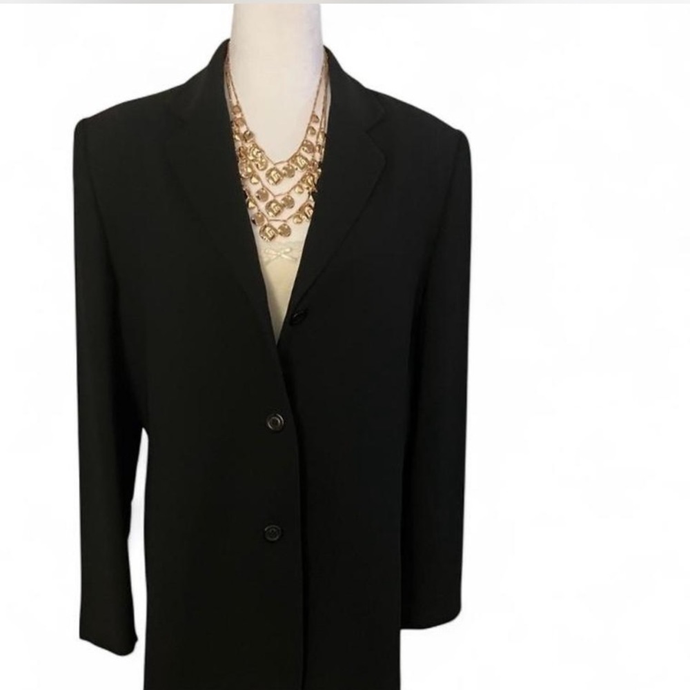 Soft girl,Grace Elegant Single Breasted Black Blazer sharp look. Vintage